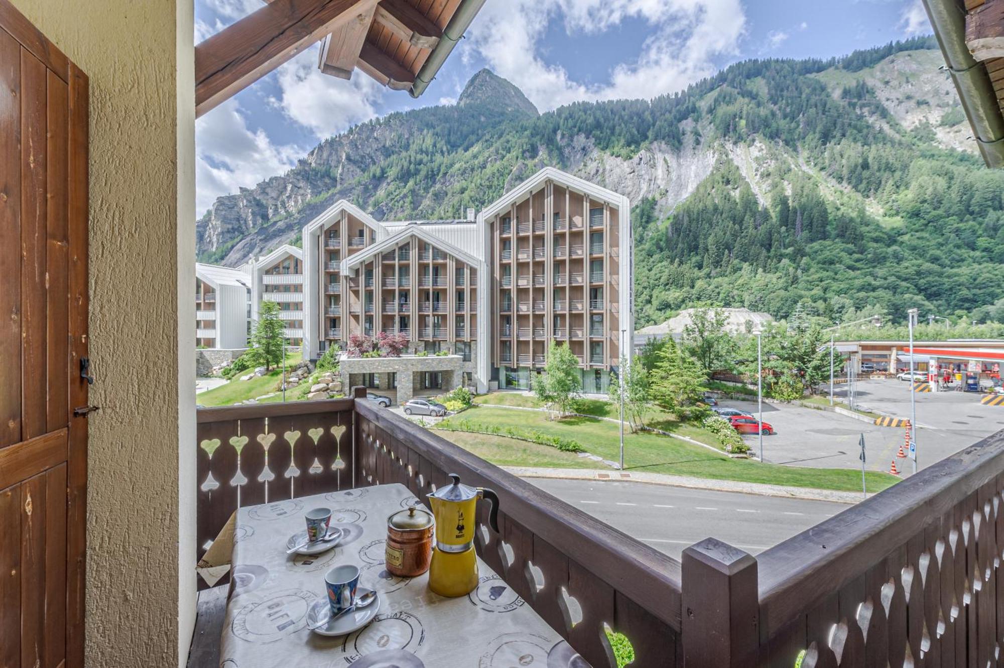Ferienwohnung Casa Beatrice - Wifi, Parcheggio E Vista Montagna - Cour 0231 Courmayeur Exterior foto