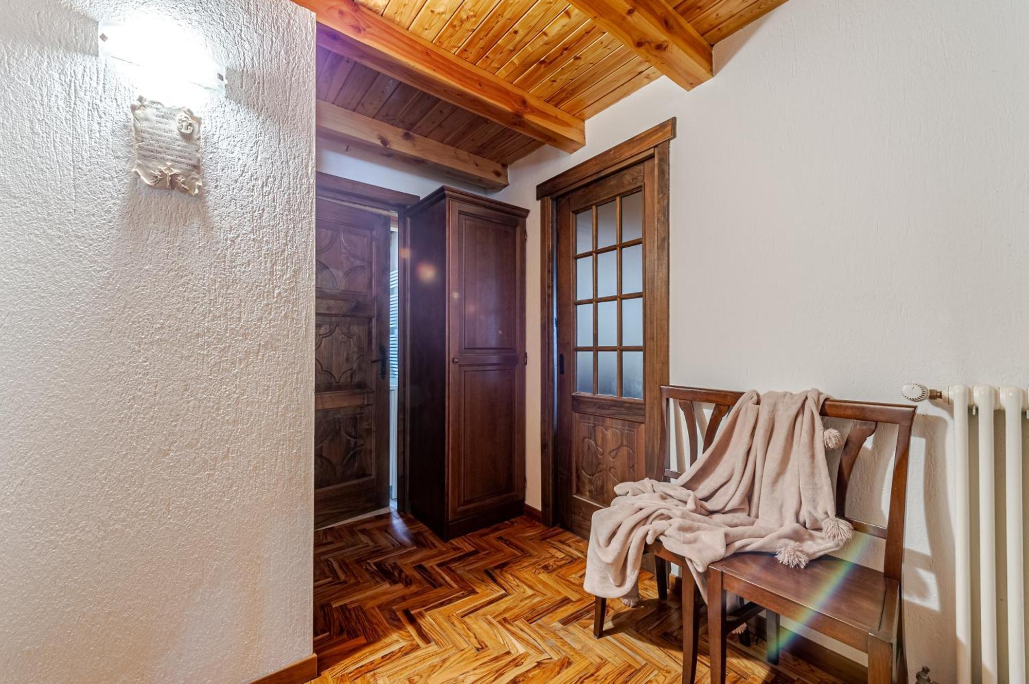 Ferienwohnung Casa Beatrice - Wifi, Parcheggio E Vista Montagna - Cour 0231 Courmayeur Exterior foto